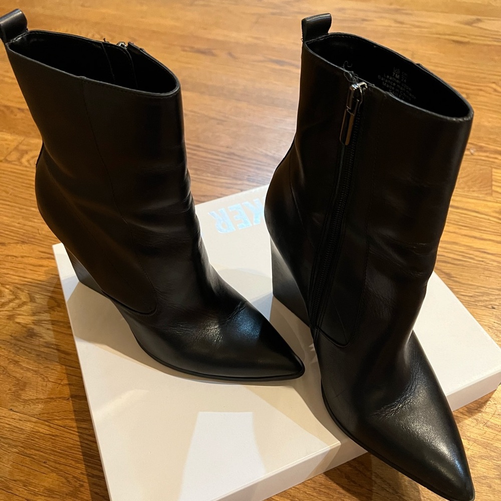 Ankle booties